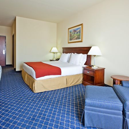 Holiday Inn Express Hotel & Suites Paragould By Ihg Pokoj fotografie